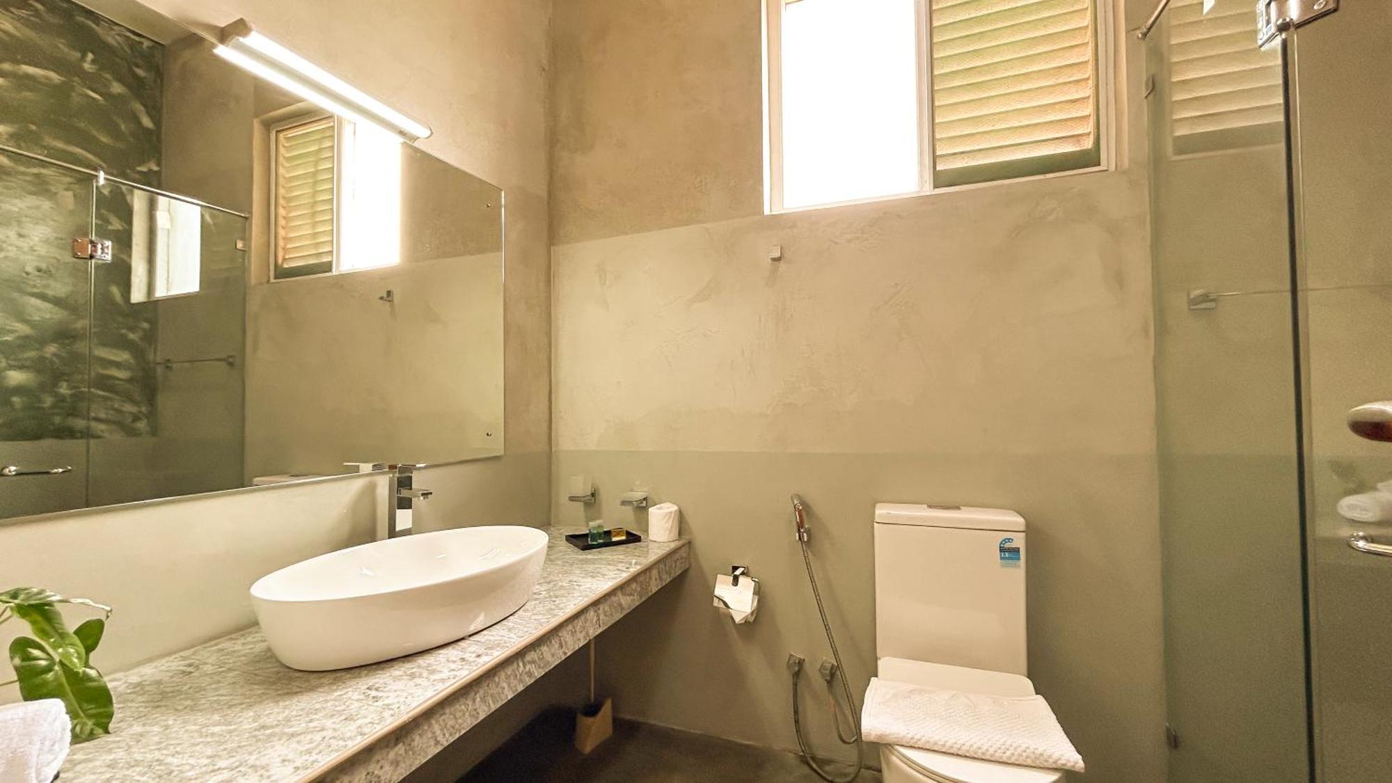 נגומבו J Leaf Hotel By Blue Bird מראה חיצוני תמונה